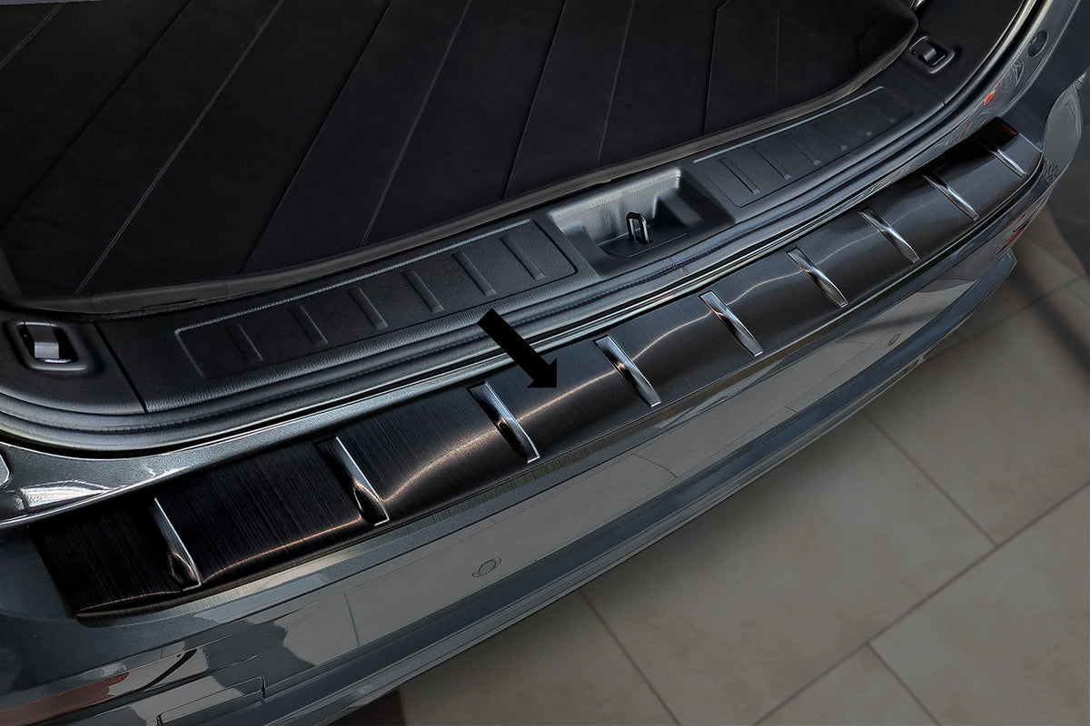 Ladekantenschutz Edelstahl schwarz für Mitsubishi Outlander IV 03.2025- 3245389a