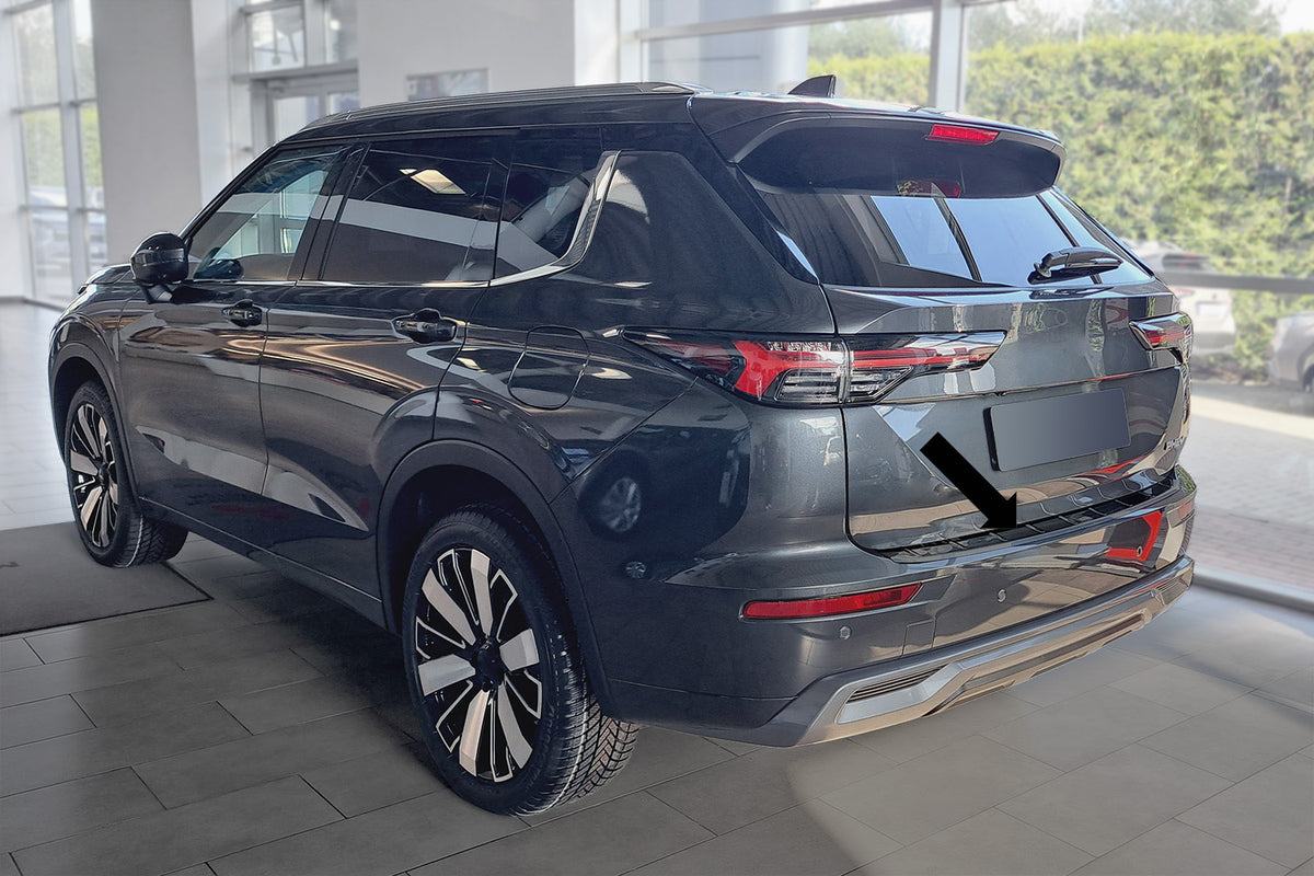 Ladekantenschutz Edelstahl schwarz für Mitsubishi Outlander IV 03.2025- 3245389g