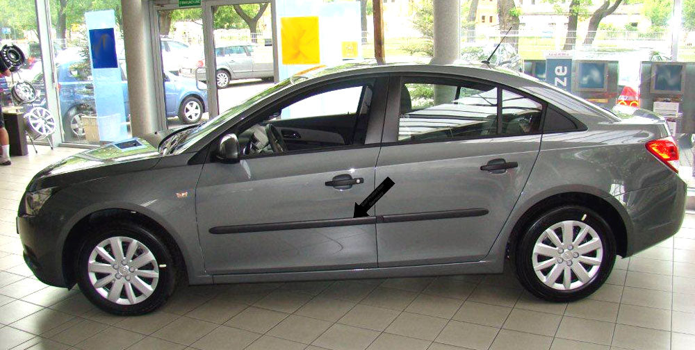Seitenschutzleisten schwarz für Chevrolet Cruze J300 vor facelift 05.09-08.12 F1 e