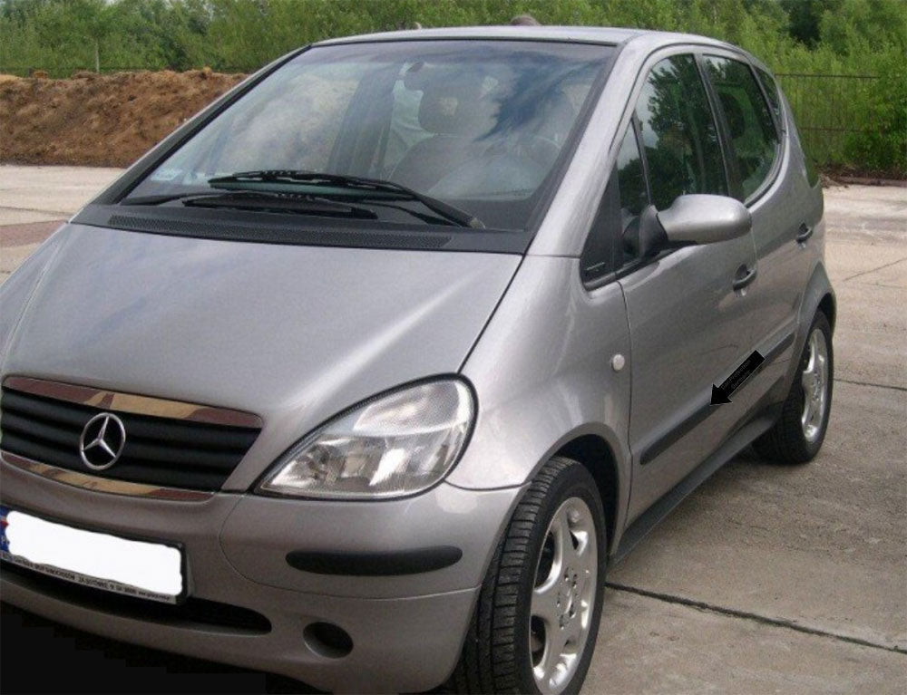 Seitenschutzleisten schwarz für Mercedes Benz A-Klasse W168 vor Mopf 1997-01 F2 e