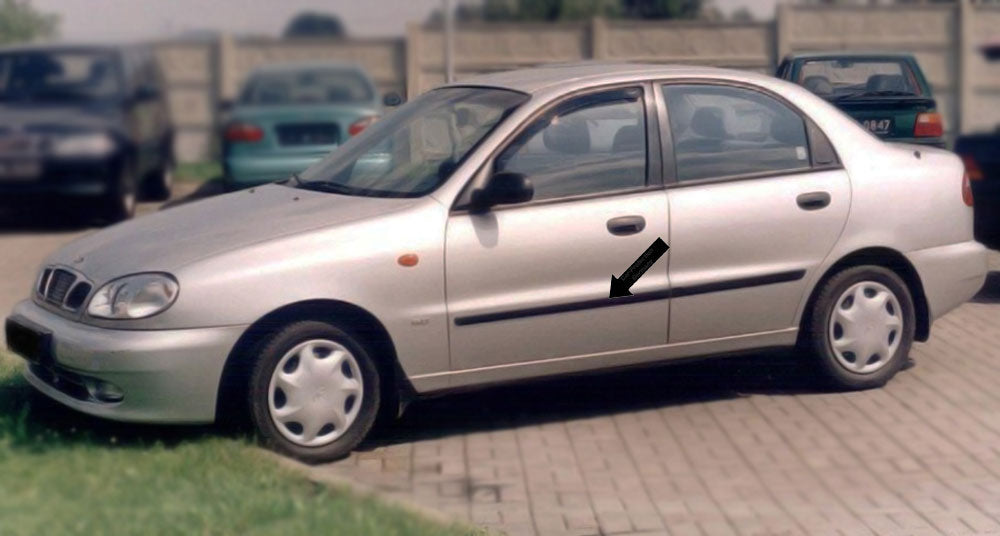 Seitenschutzleisten schwarz für Daewoo Lanos Schrägheck 5-Türer 05.97-12.04 F3 d