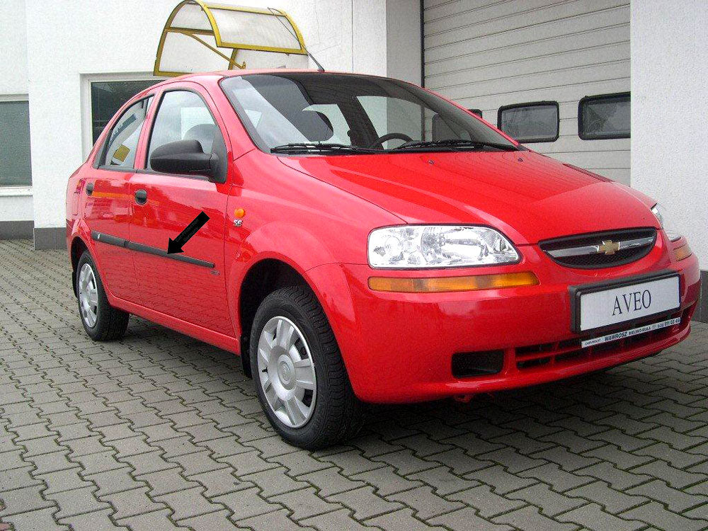 Seitenschutzleisten schwarz für Chevrolet Aveo T200 Limousine 4-Türer 2004-06 F5 d