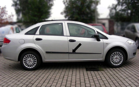 Seitenschutzleisten schwarz für Fiat Linea Limousine Baujahre 06.2007-2011 F5 b