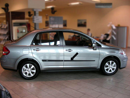 Seitenschutzleisten schwarz für Nissan Tiida I C11 1. Generation 2004-2011 F14 b