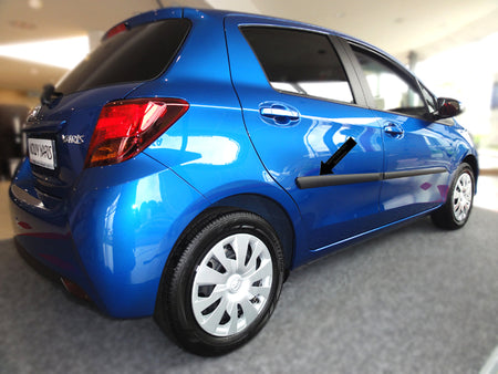 Seitenschutzleisten schwarz für Toyota Yaris III 5-Türer ab facelift 8.2014- F20 d