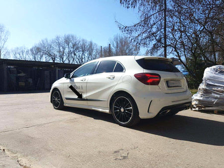 Seitenschutzleisten schwarz für Mercedes Benz A-Klasse W176 ab Bj 06.2012- F24 e