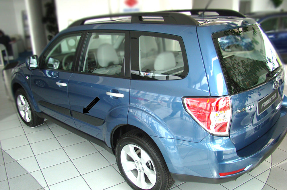 Seitenschutzleisten schwarz für Subaru Forester III SH SUV ab Mopf 2010-2013 F30 b