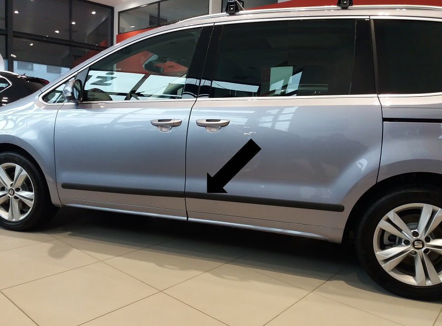 Seitenschutzleisten schwarz für Seat Alhambra 2. Generation Typ 710 ab Baujahr 06.2010- F37 b