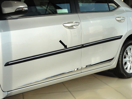 Seitenschutzleisten schwarz für Toyota Corolla Limousine E160 ab 2012- F50 d