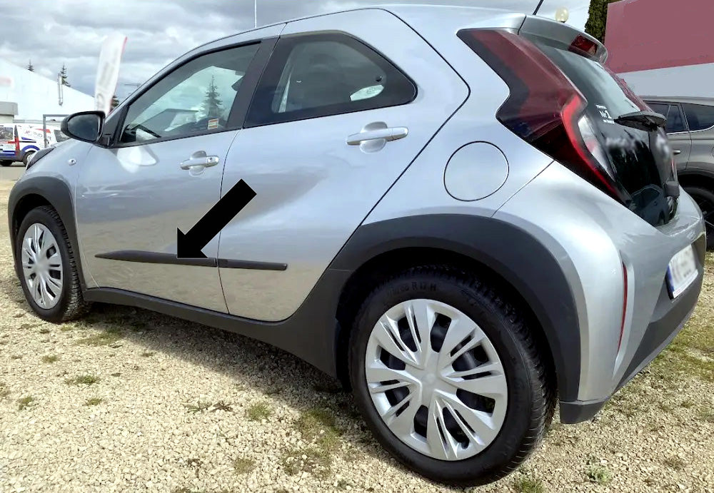 Seitenschutzleisten schwarz für Toyota Aygo X Schrägheck ab Baujahr 12.2021- F69d