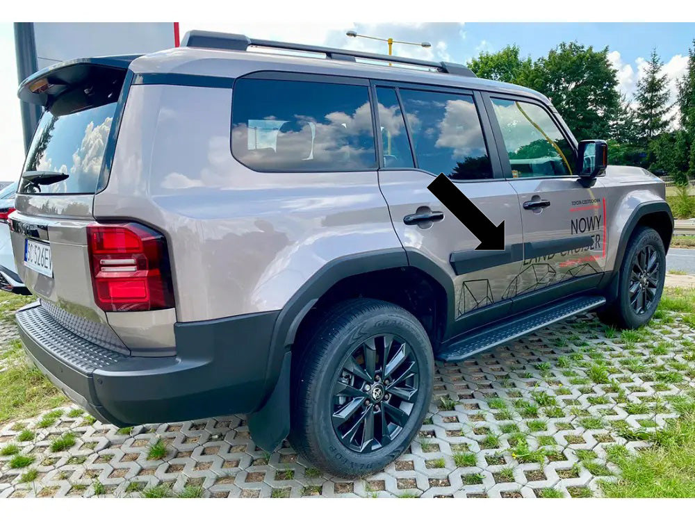 Seitenschutzleisten schwarz für Toyota Land Cruiser Typ J25 ab Bj. 04.2024- F76e