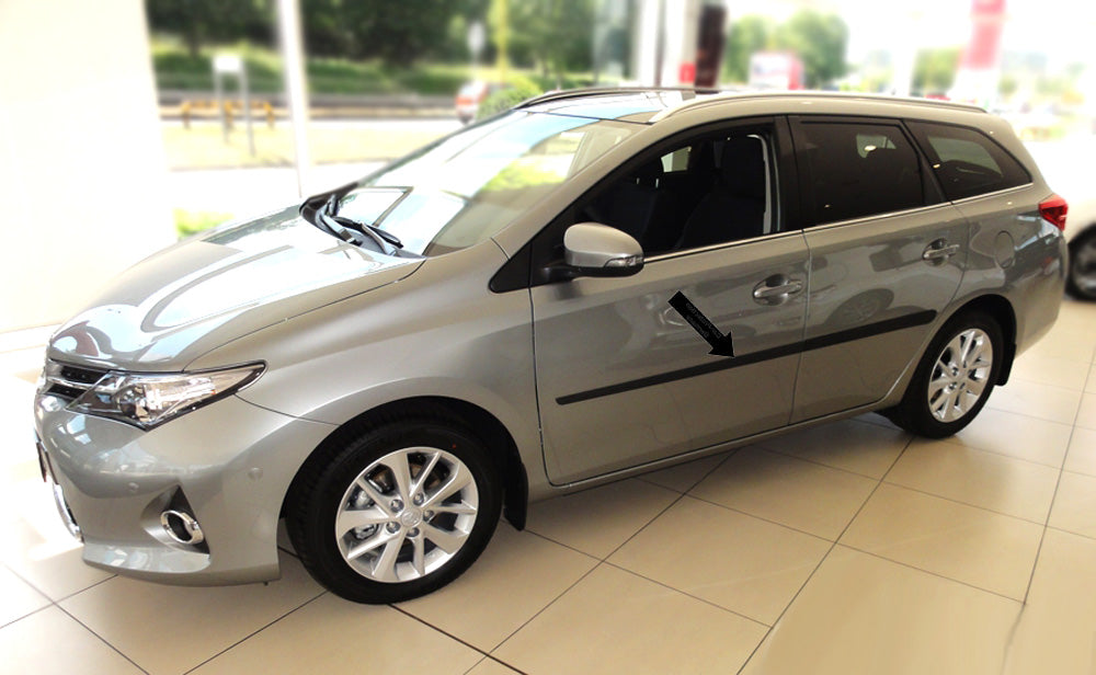 Seitenschutzleisten schwarz für Toyota Auris Touring Sports Kombi 2013-15 F16/20 b
