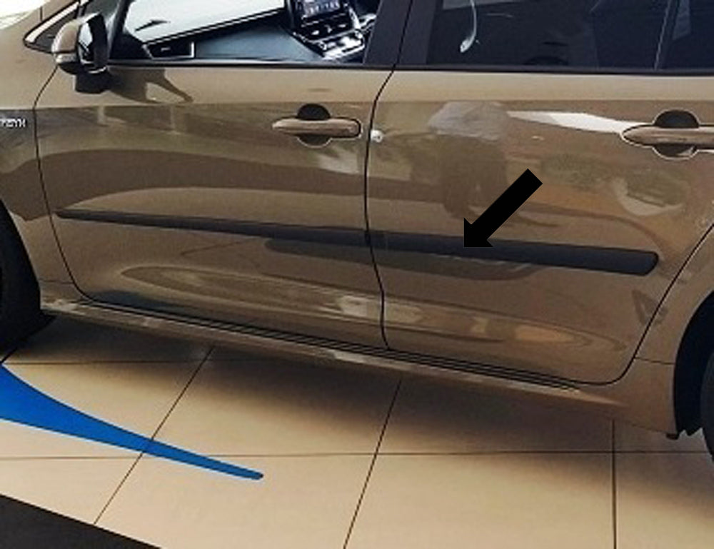 Seitenschutzleisten schwarz für Suzuki Swace ab Baujahr 11.2020- F16/20 b